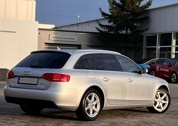 Audi A4 cena 25900 przebieg: 289000, rok produkcji 2010 z Pieszyce małe 436